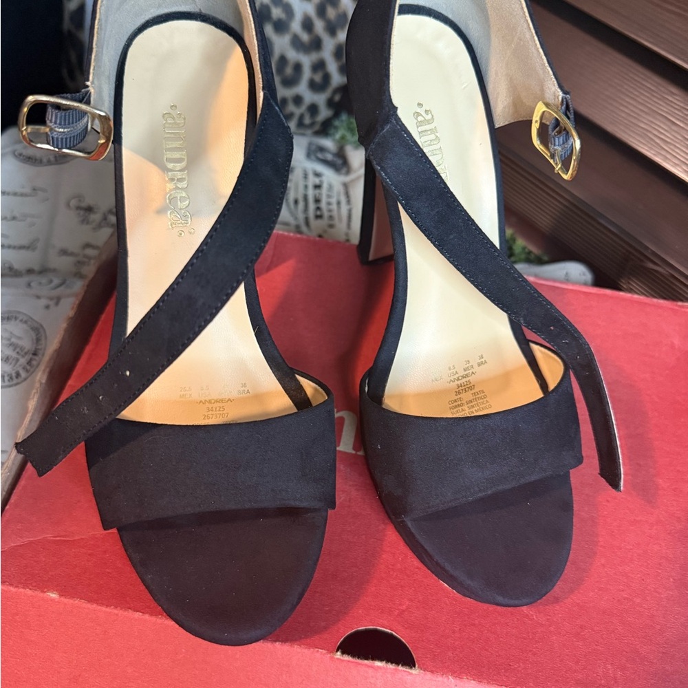 ANDREA FENZI Black Heels with Gold Accent